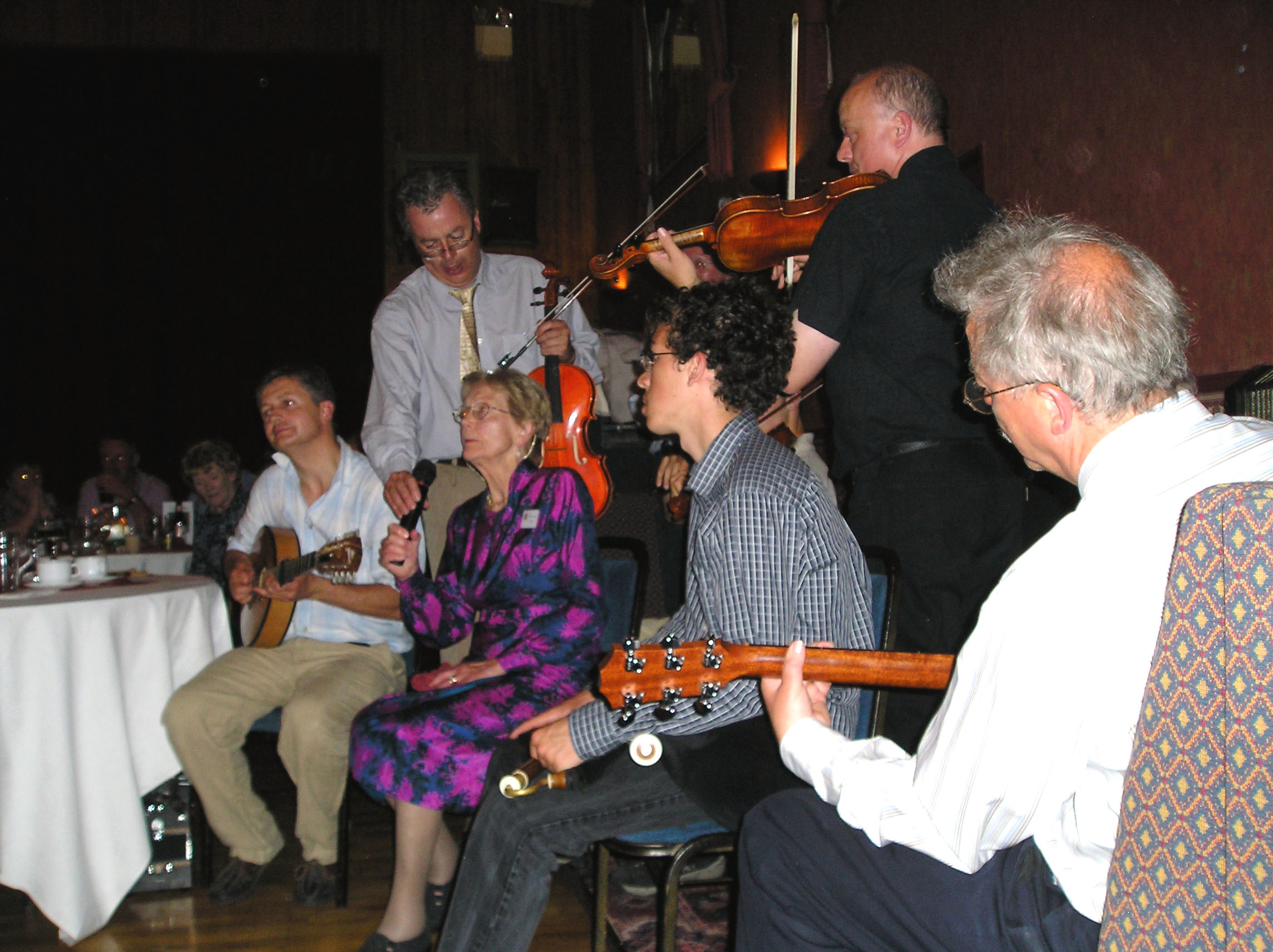 Noirin Ó Caiside and sons and other family members performing at the 2005 Cassidy Clan Rally. 